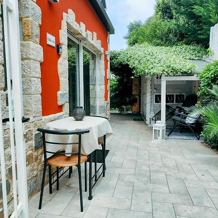 Rifugio Di Giusy, With Swimming Pool * باردولينو